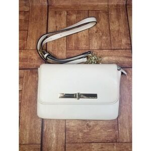 Enzo Angiolini Crossbody Purse Multiple Compartments‎ Cream Gold Chain Strap